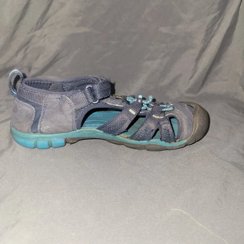 Keen Seacamp 2 CNX Blue Hiking Waterproof Sandals Youth size 2